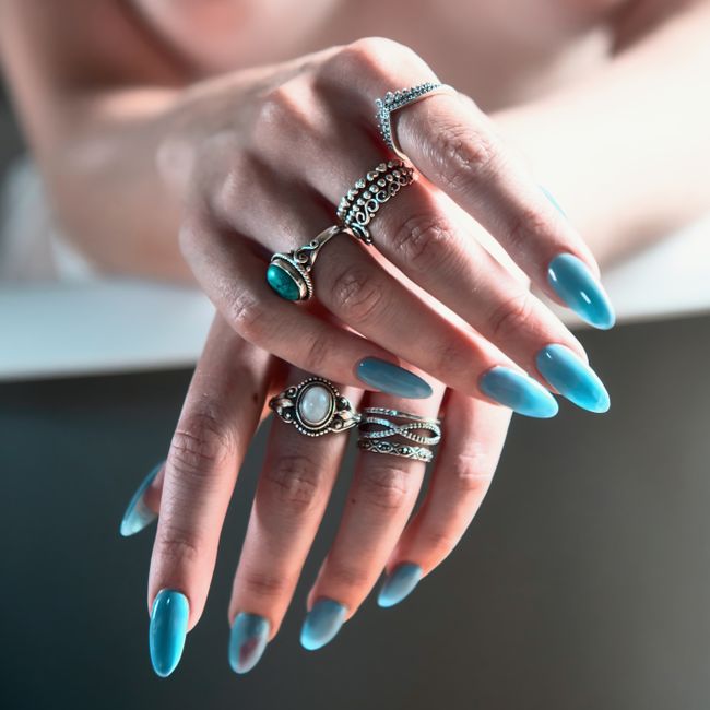 Trabalho de unhas 1